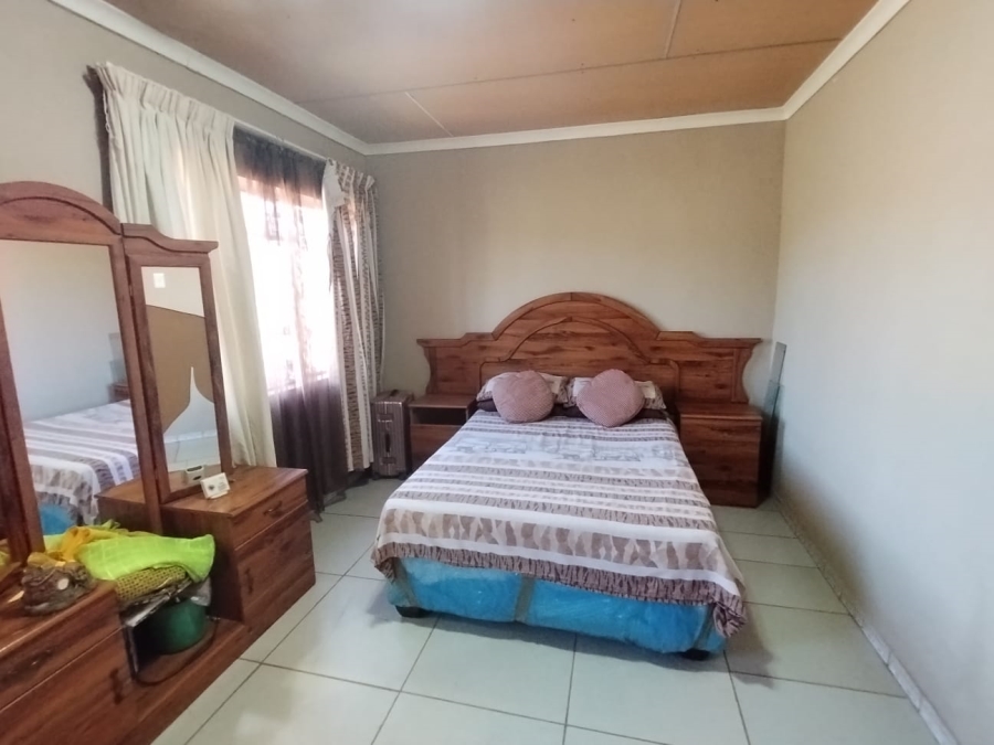2 Bedroom Property for Sale in Heilbron Free State